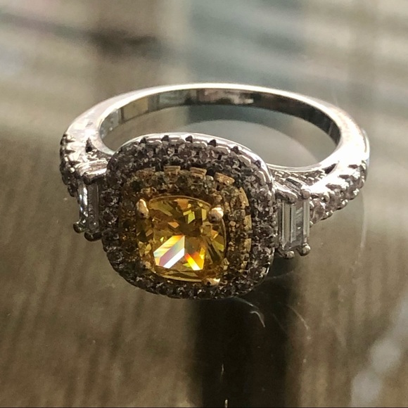 925 Stamped Sterling Silver Citrine Yellow Diamond Ring - Picture 8 of 9